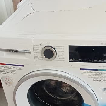 Teslim Edilen Bosch Çamaşır Makinesinde Çatlak, Hızlı Değişim İstiyorum