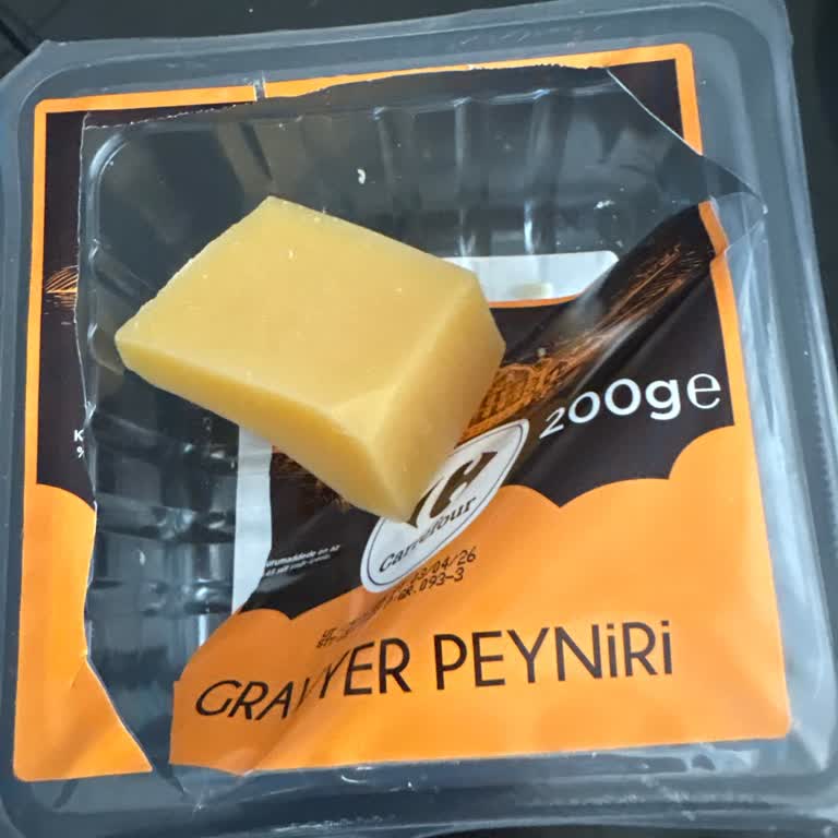 Carrefour Gravyer Peynirde Kalın Kabuk Ve Tüketilemez Parça İadesi Talebi