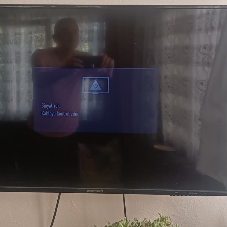 15 Gün Boyunca Kablo TV Kesintisi Ve Donma Sorunu Çözülmedi