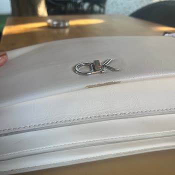 Calvin Klein Çantamda Kısa Sürede Soyulma Ve Deformasyon, Değişim Talebi