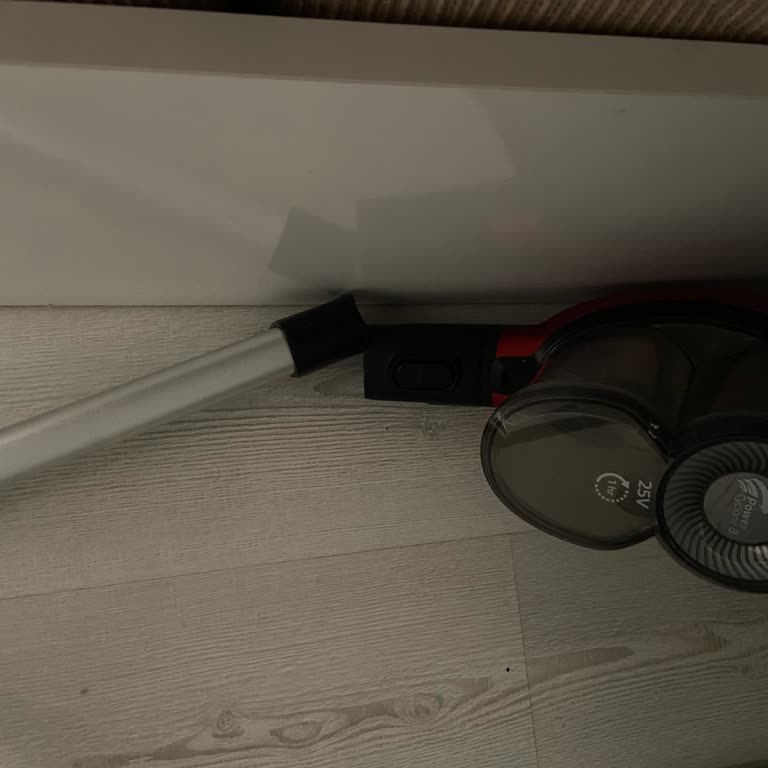 Philips SpeedPro Max Süpürge Bağlantı Noktasının Ani Kırılması Garanti Talebi