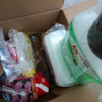 Kargo Paketi Hasar Görmüş Ve Ürün Aktı: Hijyen Sorunu