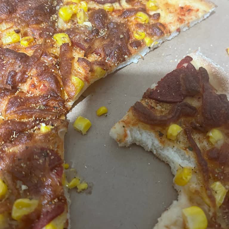 Kalitesiz Pizza Ve Bilgilendirme Eksikliği Nedeniyle Ücret İadesi Talebi