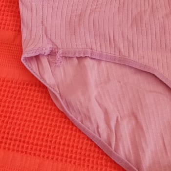 Bambu İddialı İç Çamaşırı Gerçekte Pamuk Likra Ve Hızla Yırtıldı