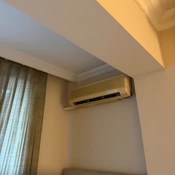 Jolly Tur'dan Yanıltıcı Otel Görselleri Ve Kötü Kokulu Oda Nedeniyle Tam İade Talebi
