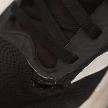 Adidas Ayakkabısında Kısa Sürede Deformasyon ve Garanti Reddi