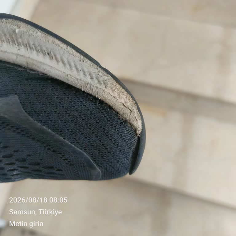 Hummel Çocuk Ayakkabısının Kısa Sürede Yırtılması Ve Değişim Talebi