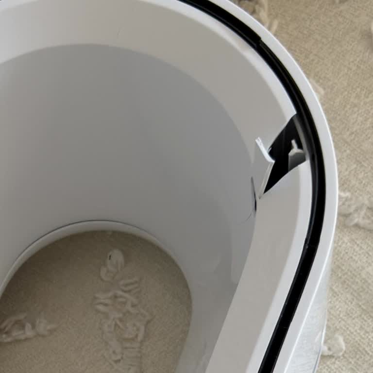 Dyson Hava Temizleyicimde Üst Gövde Kırılması Ve Yüksek Onarım Ücreti