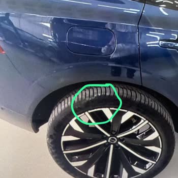Sıfır Volvo XC60'da Şanzıman Arızası Ve Lastik Hasarı, İkame Araç Sağlanamıyor