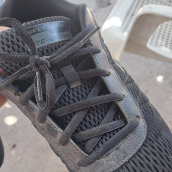Skechers Ayakkabısının İç Astarı Hızla Yırtılıyor Ve Taban Kayıyor