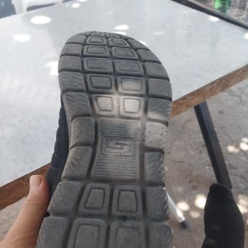 Skechers Ayakkabısının İç Astarı Hızla Yırtılıyor Ve Taban Kayıyor