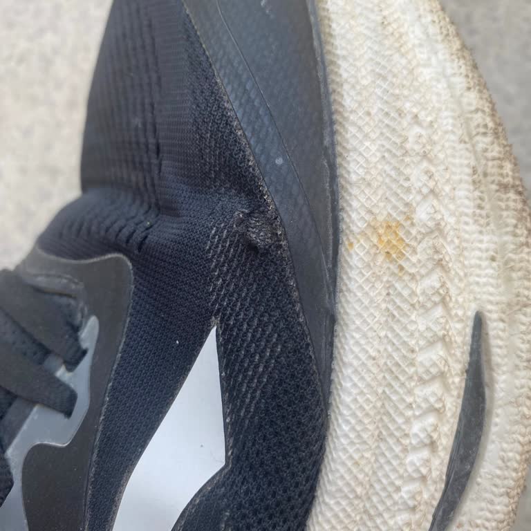 Kısa Sürede Yırtılan Reebok Ayakkabısı İçin Değişim Ve İade Reddi Haksız