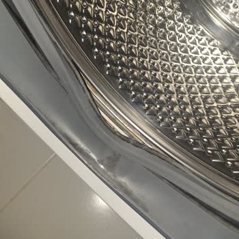 Garanti Kapsamındaki Beko Çamaşır Makinesinde Renk Solması Ve Koku Sorunu Çözülmedi