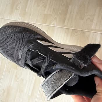 Adidas Ayakkabısının Kısa Sürede Bozulması Ve Mağazanın Çözüm Sunmaması