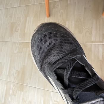 Adidas Ayakkabısının Kısa Sürede Bozulması Ve Mağazanın Çözüm Sunmaması