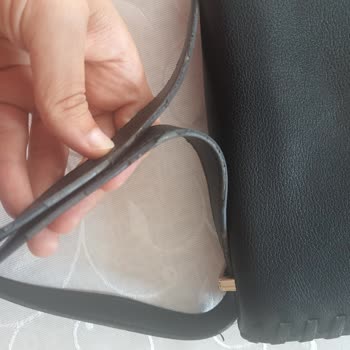 Nine West Çantasının Sapında Soyulma Ve İade Talebi