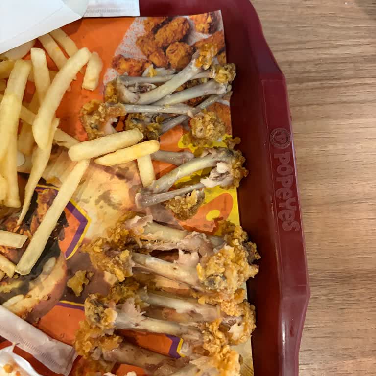Popeyes Şubesinde Yanıltıcı Sipariş Ve Kaba Müşteri Tavrı
