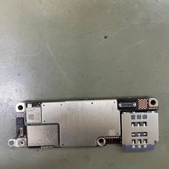 Satın Aldığım Sıfır İphone’da İkinci El Parça Şüphesi Ve Garanti Dışı 51.000 TL Onarım Talebi