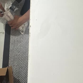 Doğum Öncesi Stresiyle Karşılaşılan Yanıltıcı MDF Bebek Odası Satışı