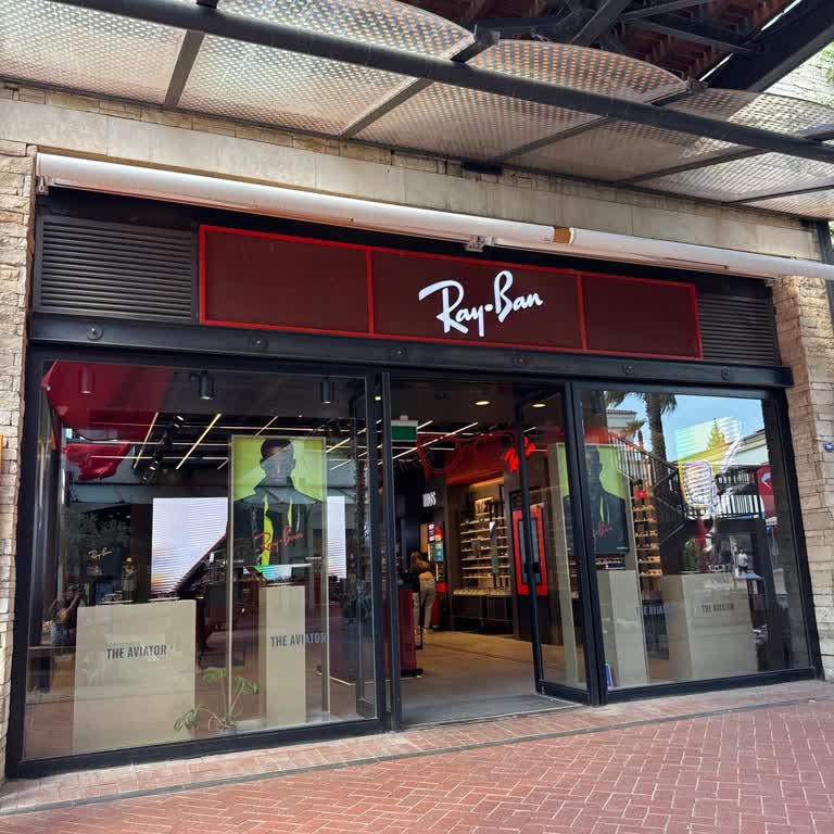 Rayban Mağazasının Gözlük Ayarını Reddetmesi Ve İlgisiz Tutumu