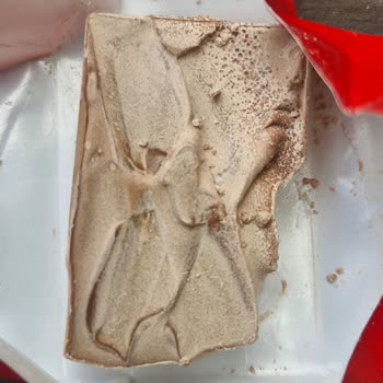 Otomattan Satın Alınan Ülker Çikolatasının Küflenmiş Olması Ve Telafi Talebi