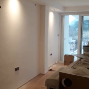 Tadilat Ve Mobilya İşlerinin Tamamlanması Ya Da Ücret İadesi Talebi