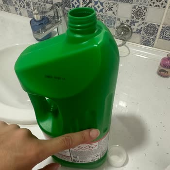 Envases de Domestos a mitad de capacidad, solicito reemplazo o pago