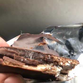 Küflü Kinder Pingui Ürünü, Son Tüketim Tarihi Geçmemiş Olmasına Rağmen