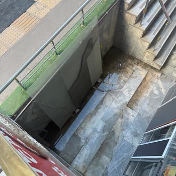 İSKİ'den Su Sızıntısı Ve Koku Sorununa Acil Müdahale Talebi