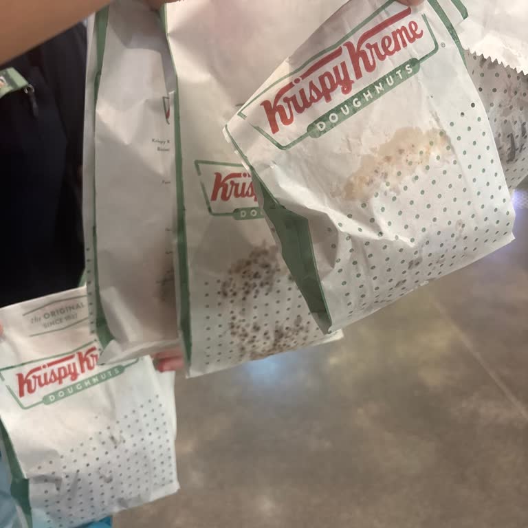 Krispy Kreme Şubesinde Gürültü Şikayetimiz Ve Saygısız Çalışan Davranışı
