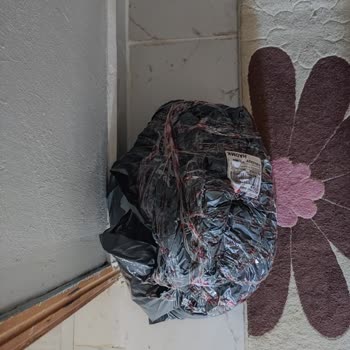 Patlamış Kedi Maması Poşeti Ve Geciken Teslimat Şikayeti
