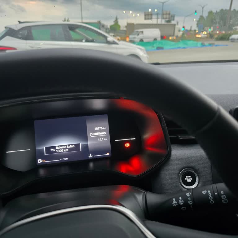 Rezervasyonlu Opel Corsa Hybrid Yerine Clio Verilmesi Ve Mağduriyet