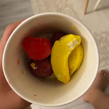 Sambella Çilekli Dondurmasında Çilek Eksikliği Ve Ambalaj Vaadi Uyuşmazlığı