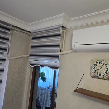 Midea Klima Montajı Sonrası Dış Cephede Sarkık Borular Ve Servis Cevapsızlığı