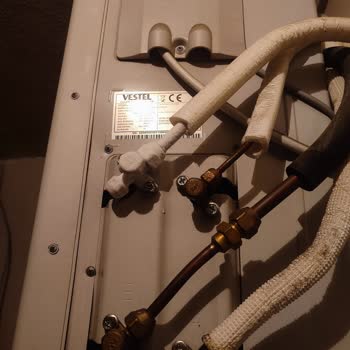 Vestel Klima Dış Ünitesinde Aşırı Buzlanma Ve Servis İhmaline Karşı Şikayet