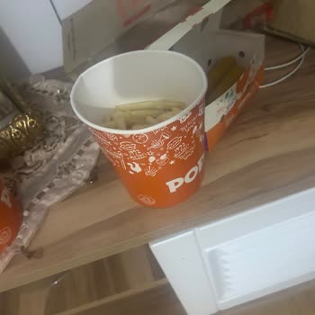 Popeyes Siparişimde Eksik Ürünler Ve Az Gelen Kova Boy Patates, Destekten Yanıt Gelmedi