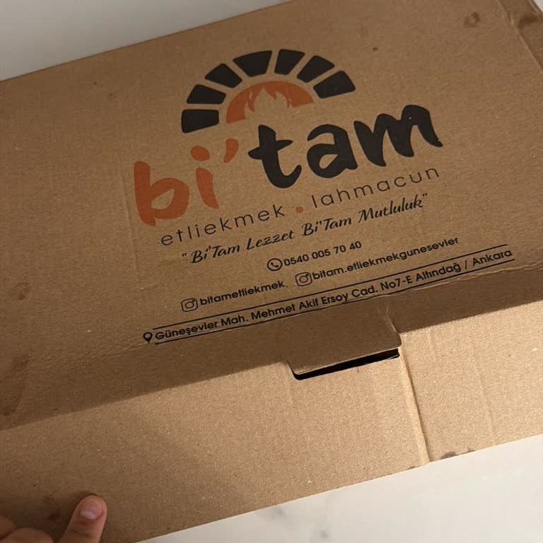 Soğuk Ve Donmuş Yemek, Küçük Porsiyon Ve Sorumluluğu Reddeden Restoran Ve Platform