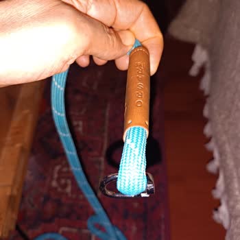 Kırılan Köpek Kayışı Yaralanmalara Yol Açtı: Güvenlik Ve İade Talebi