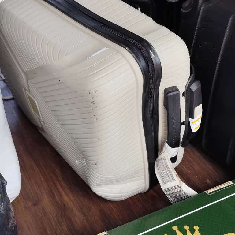 Bagaj Hasarı Ve Umursamaz Personel Nedeniyle Mağdur Oldum
