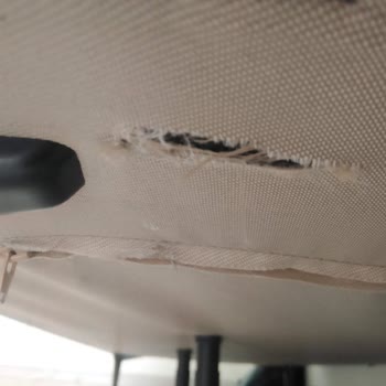 İstikbal Talia Koltuk Takımının Ayağı Kırıldı, Kumaşı Yırtıldı Ve Servis Cevap Vermedi