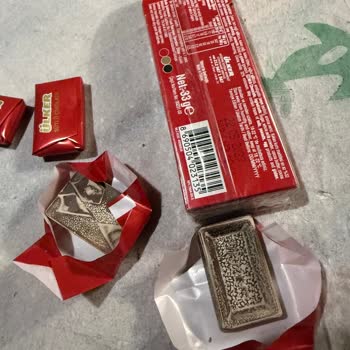 Ülker Sütlü Çikolata Bozulmuş Renk Ve Tat Sorunu