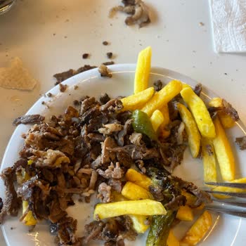 Kalitesiz Döner Ve Kaba Personel Yaklaşımı