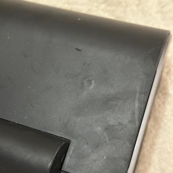 Dyson Cihazı Yanlış Kutu, Yeni Çizikler Ve Su Dolu Hazneyle Teslim Edildi