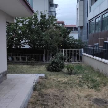Çankaya Belediyesi Hilton Garden Inn Dikmen Şubesinde Çekme Mesafesi Aykırı Mutfak Ve Fanlar