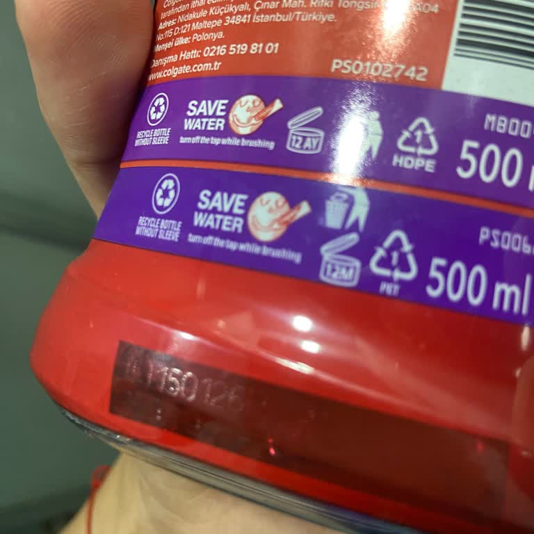 Colgate Max White Mouthwash Was Expired and Caused Gum Pain