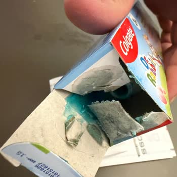 Colgate Dr. Rabbit Kids Toothpaste Was Missing Its Cap and Leaked