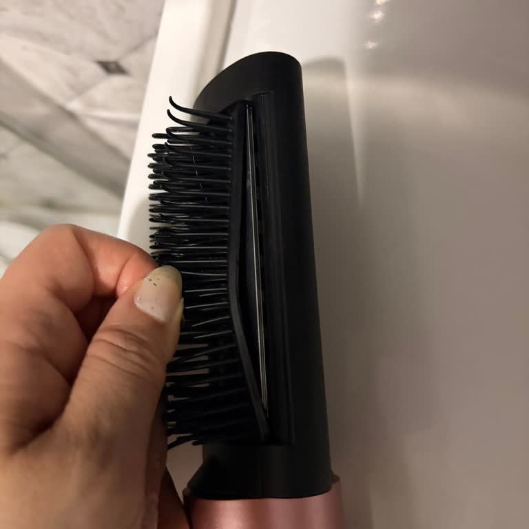Dyson Airwrap Lastik Parçası Kısa Sürede Çıktı, Garanti Kapsamında Değişim İstiyorum