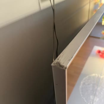 Teslim Edilen Televizyonda Fiziksel Hasar Ve Tekrarlayan Arıza, Değişim Talebi