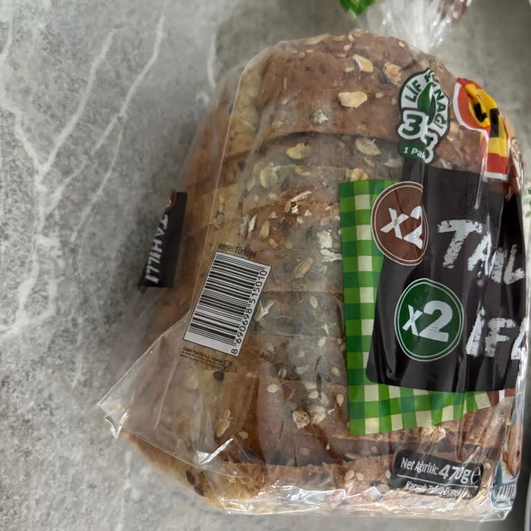 UNO Protein Ekmekte Son Kullanma Tarihinden Önce Yoğun Küflenme