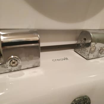Creavit Hilton Banyo Krom Parçalarında Hızlı Kararma Ve Bozulma